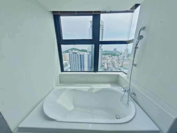 Ladda Plus Sriracha Condominium
