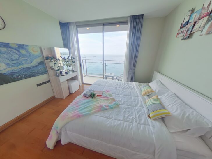 Marina Bayfront Sriracha