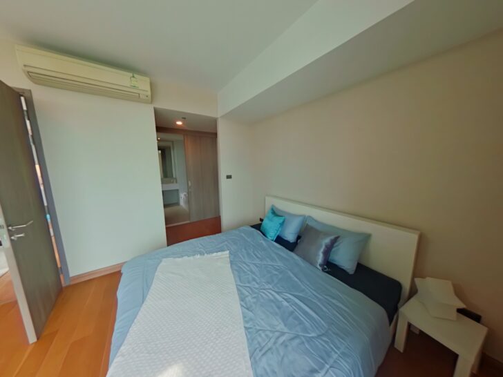 Marina Bayfront Sriracha