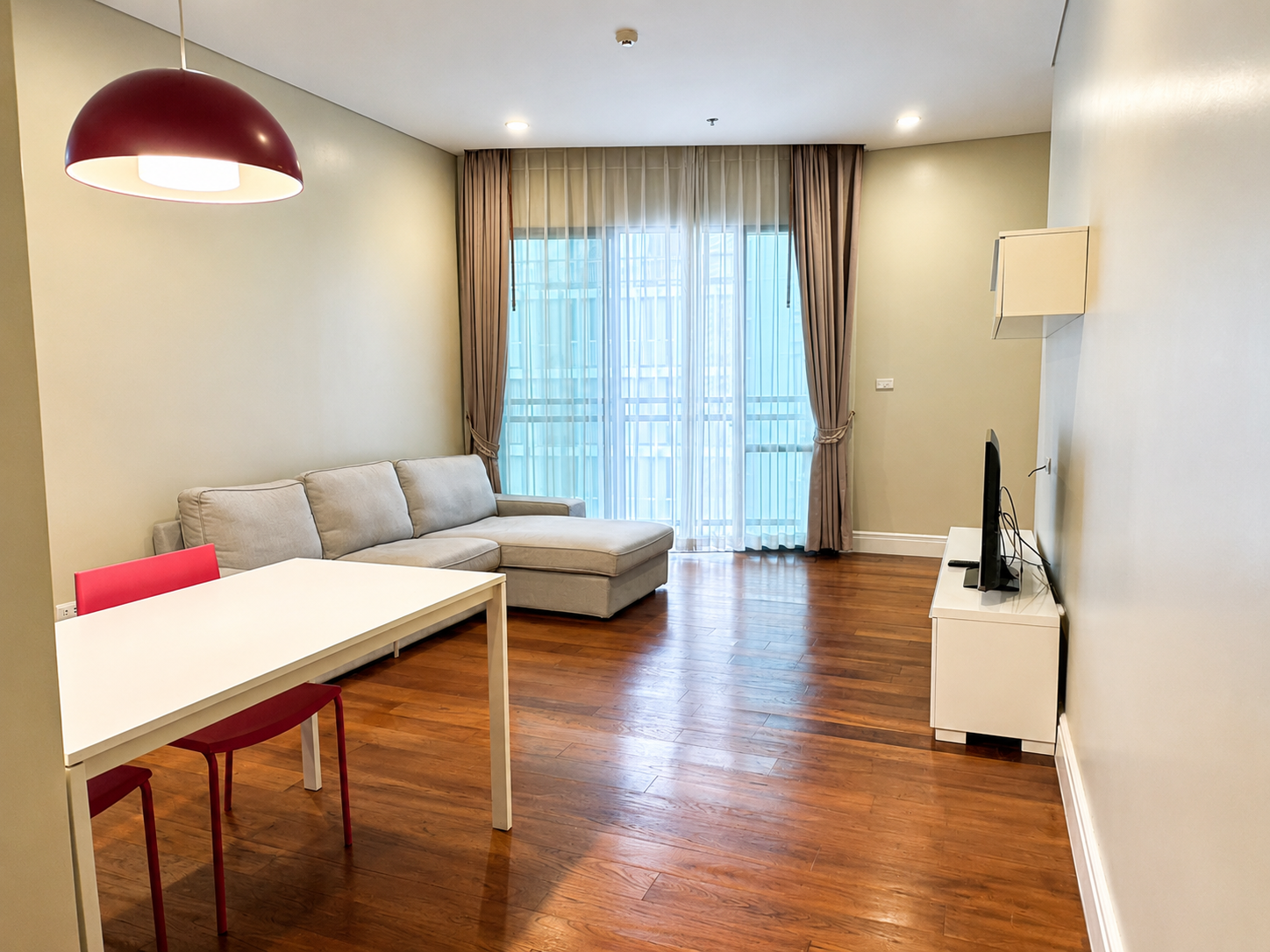 Bright Sukhumvit 24