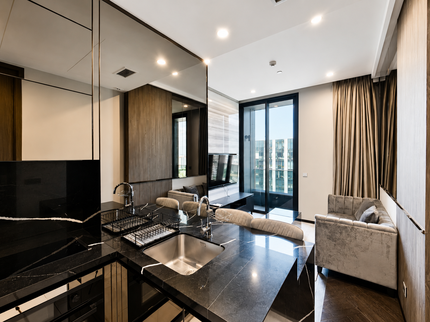 The ESSE Sukhumvit 36 1BR 28FL