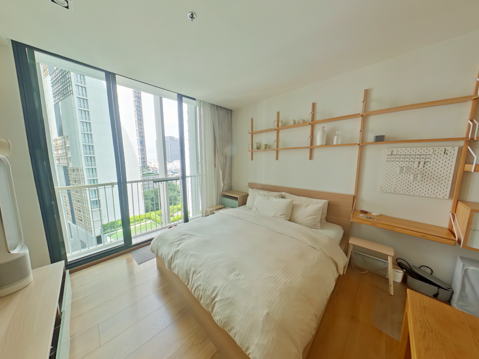 Park Origin Phrom Phong