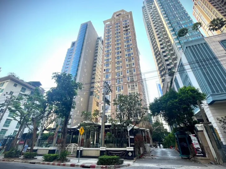 Mayfair Bangkok Marriott Executive Apartments