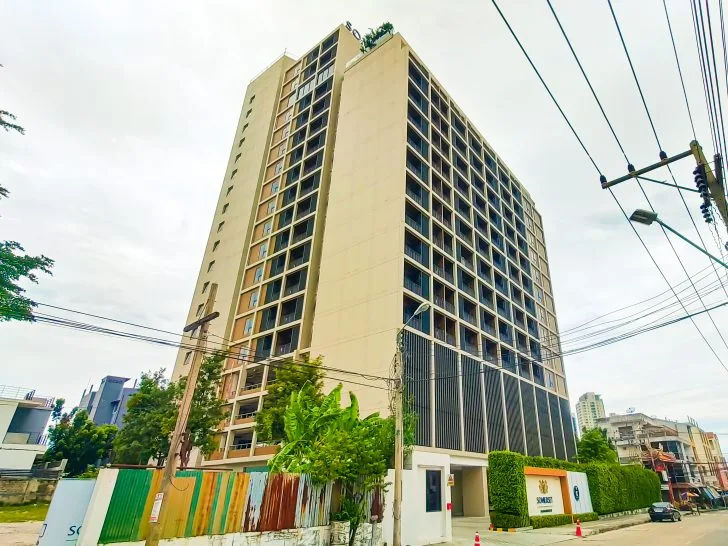 Somerset Harbourview Sriracha