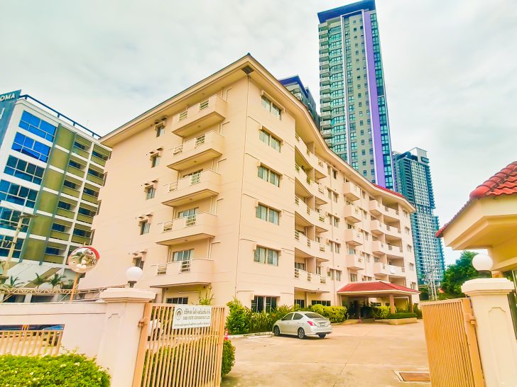 Green Life Service Apartment Sriracha