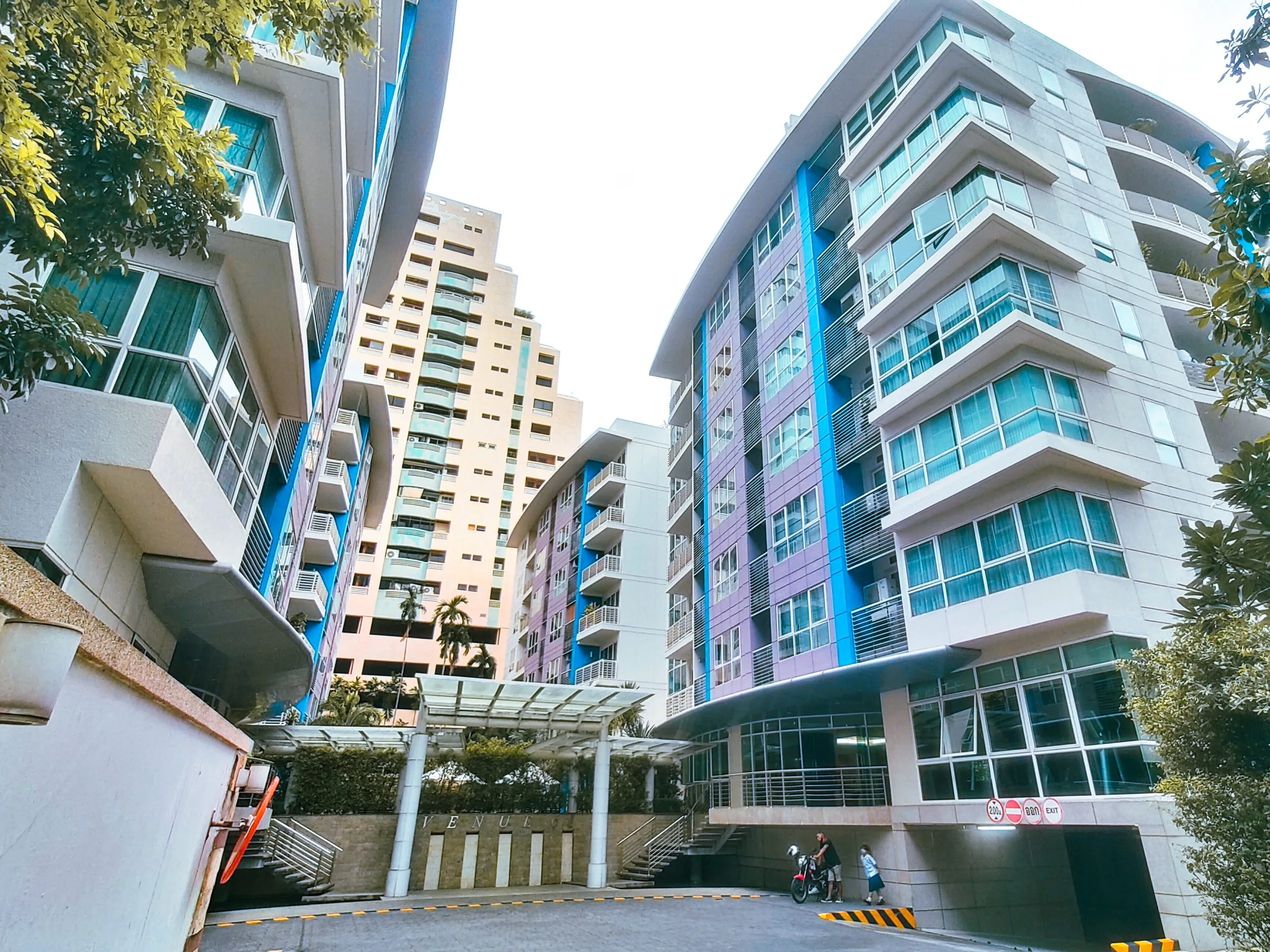 Avenue 61 Sukhumvit