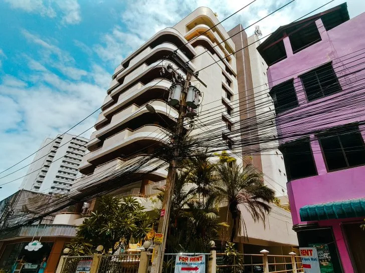 D.H. Grand Tower