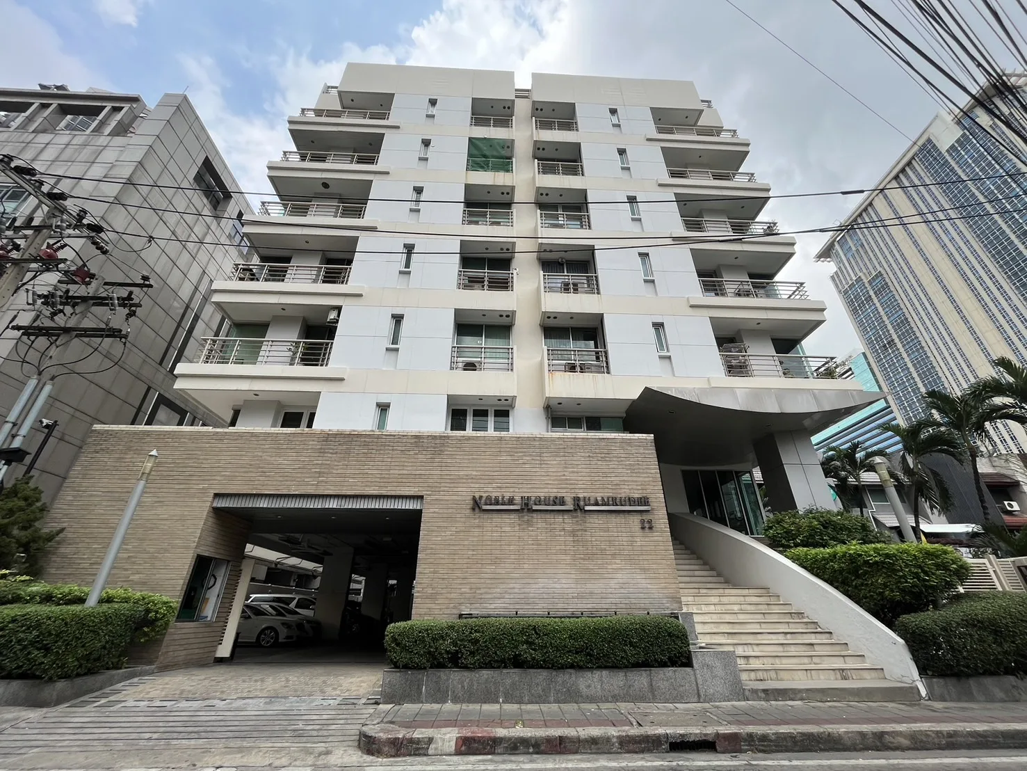 Noble House Ruamrudee