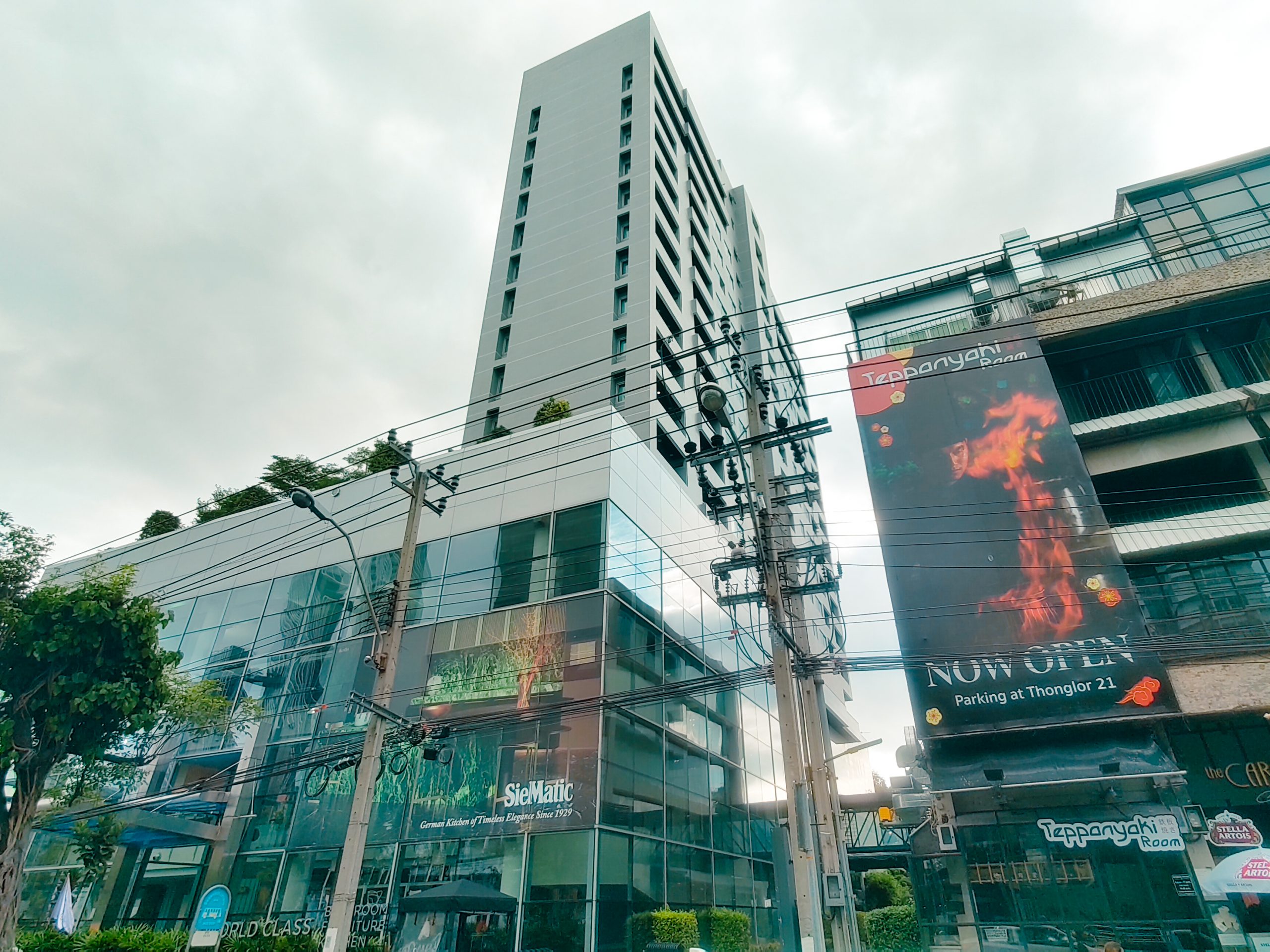 Park Thonglor Tower