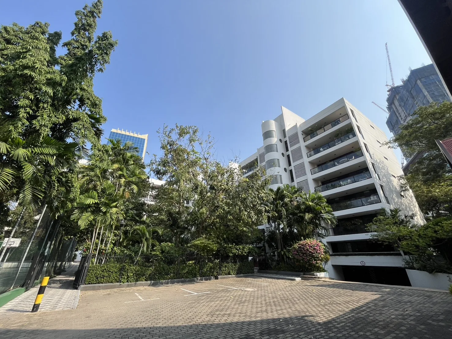 Tipamas Suites