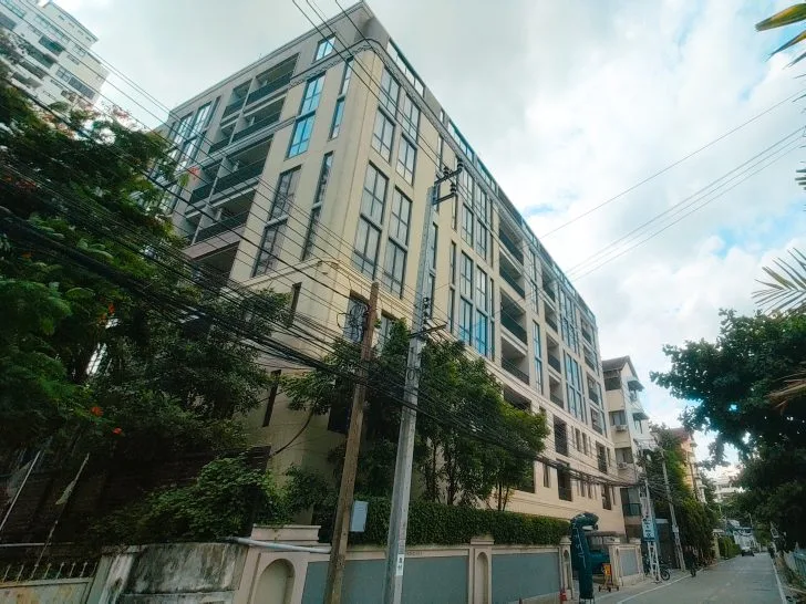 Runesu Thonglor