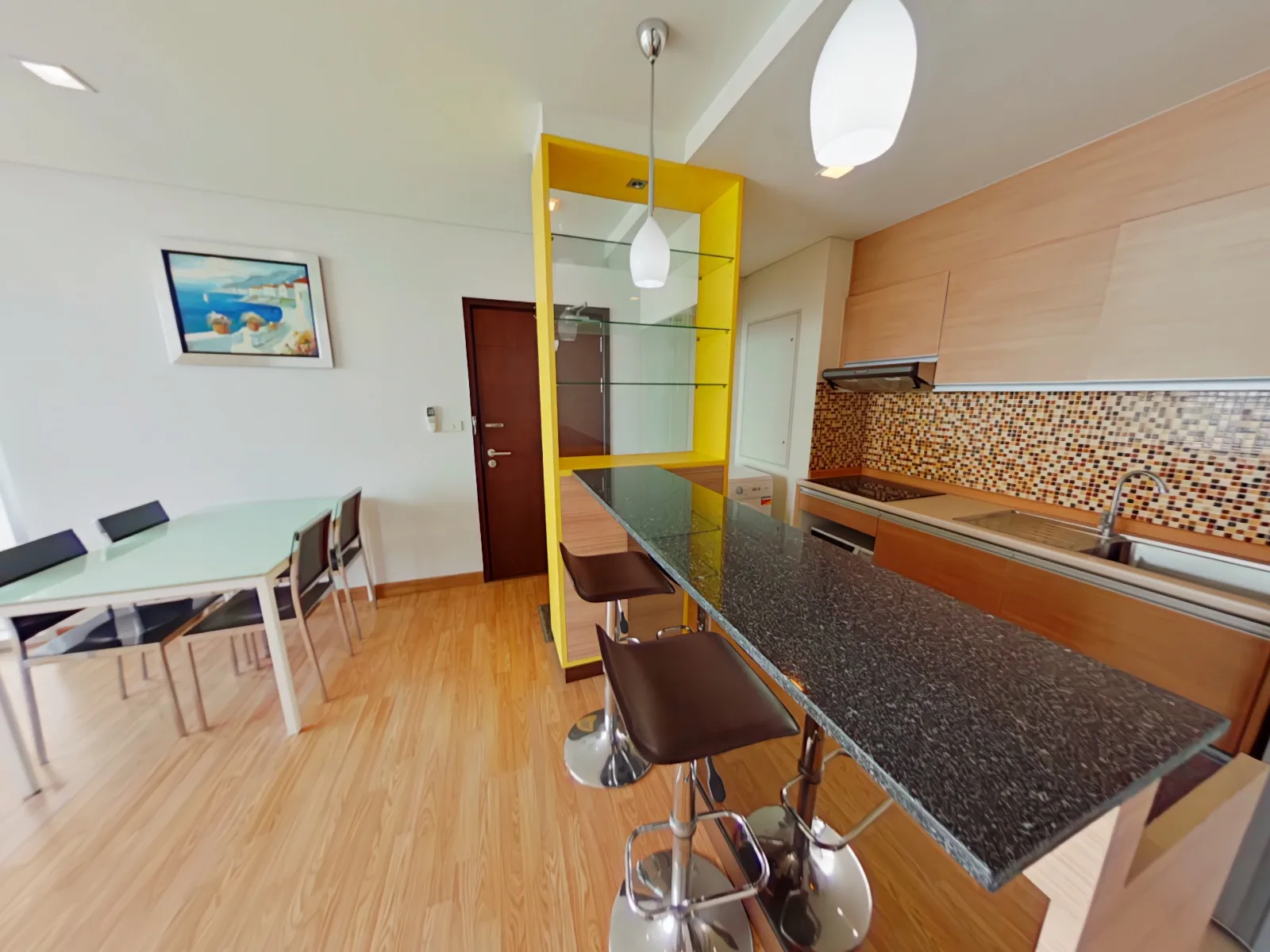 Le Luk Condominium