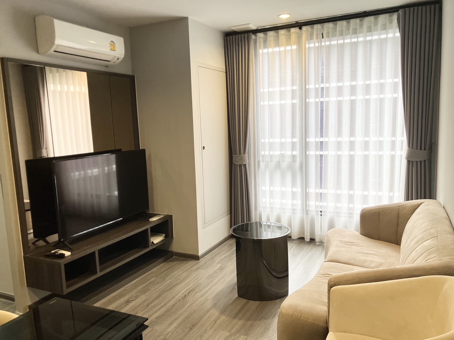Ideo Mobi Sukhumvit 40