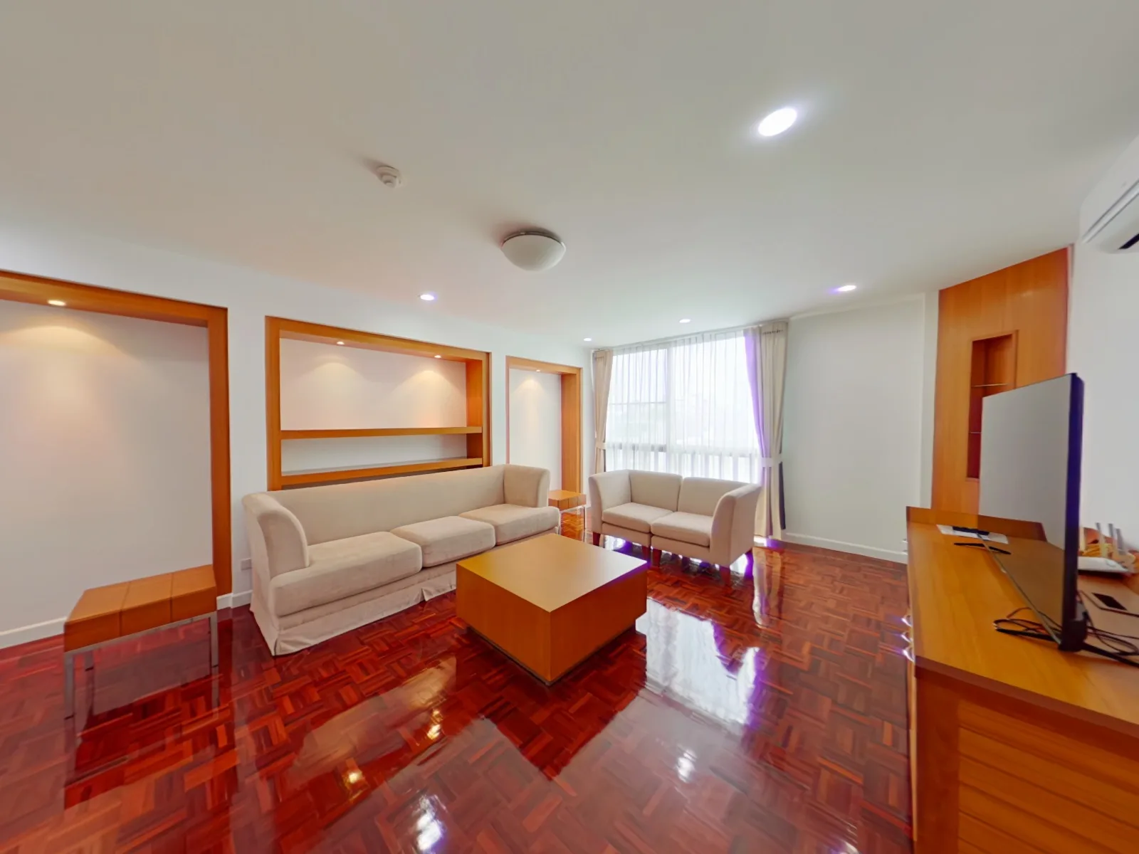 U&I Mansion