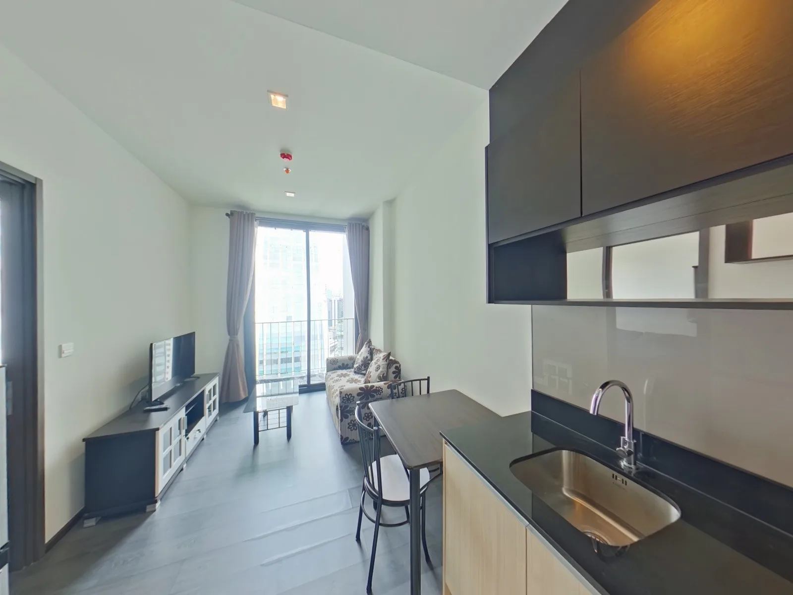 Edge Sukhumvit 23