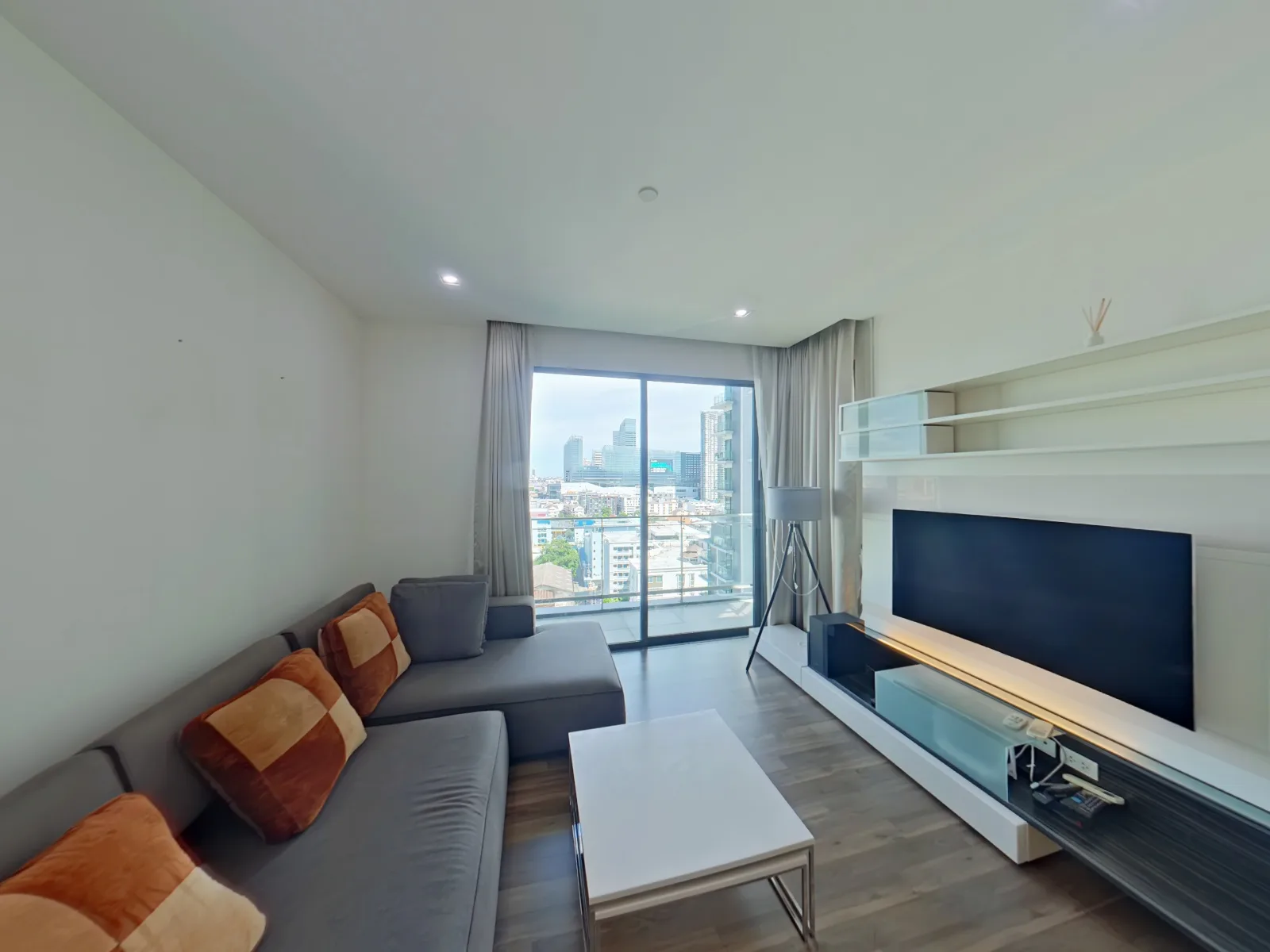 The Room Sukhumvit 62