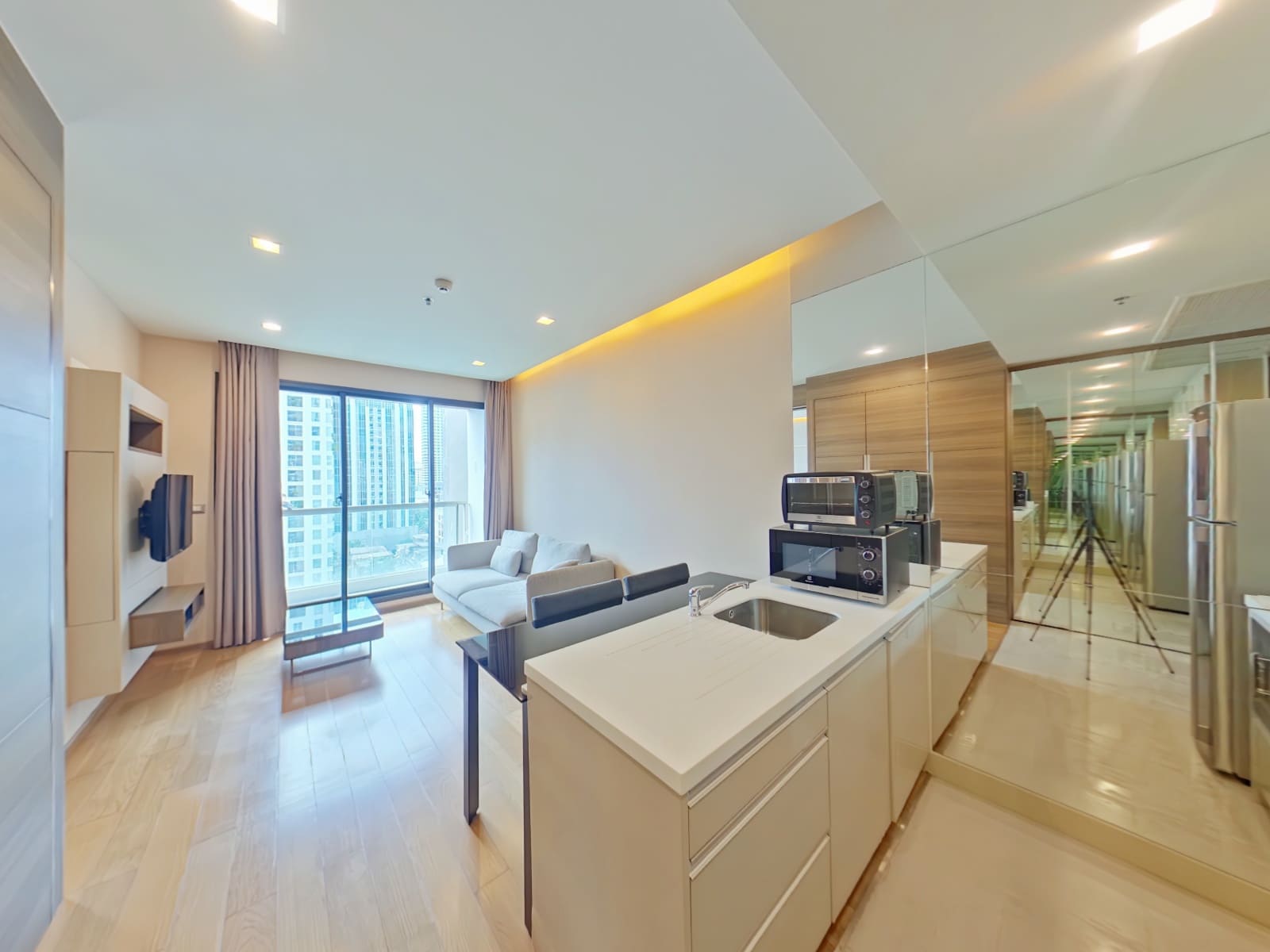 The Address Sathorn 1BR